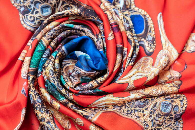 Silk scarf “Cross-Reliquary”- img. 2