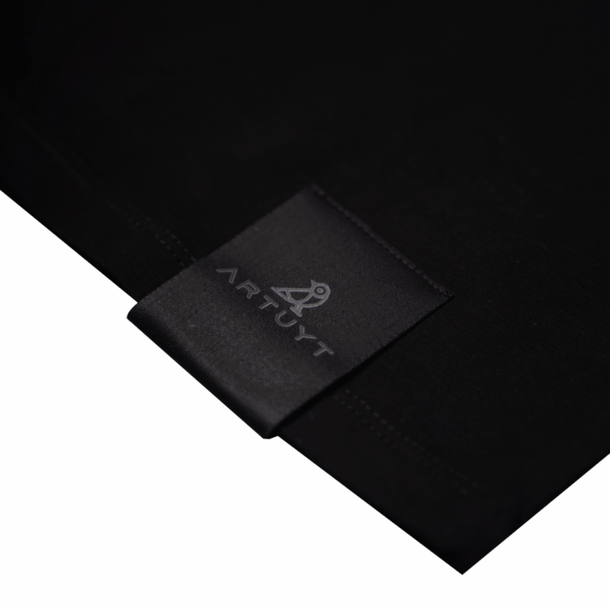 T-Shirt “Show window” - Image 5