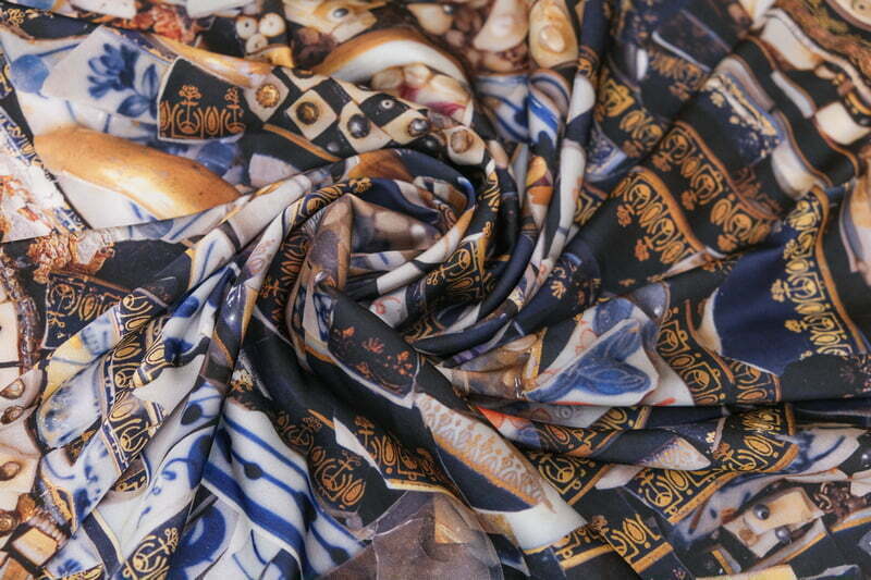 Շարֆ «Կոտրված սպասք դոնատորի դիմանկարով» - Image 2