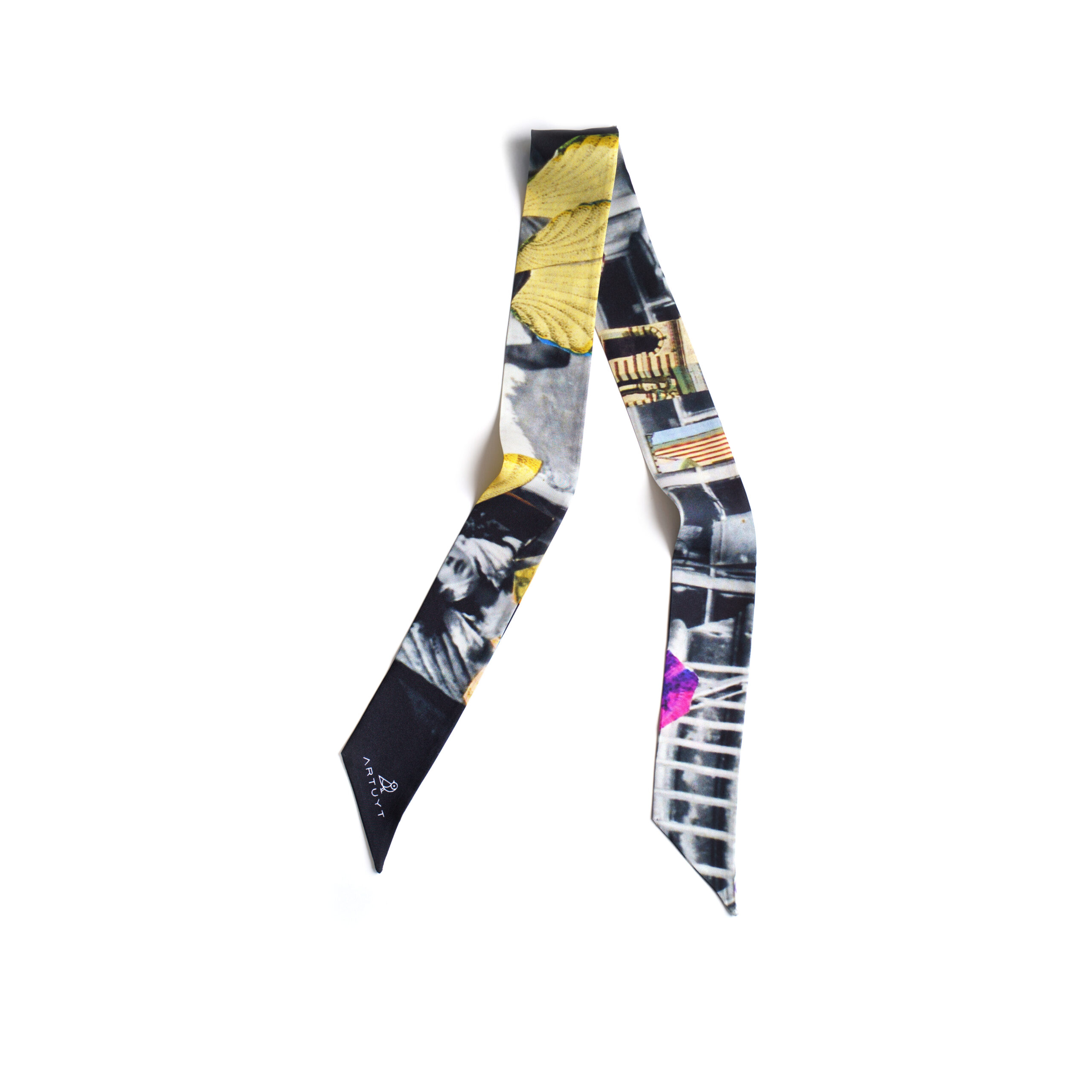 Մետաքսյա թվիլի «Ես Վաճառեցի Իմ Ամառանոցը»